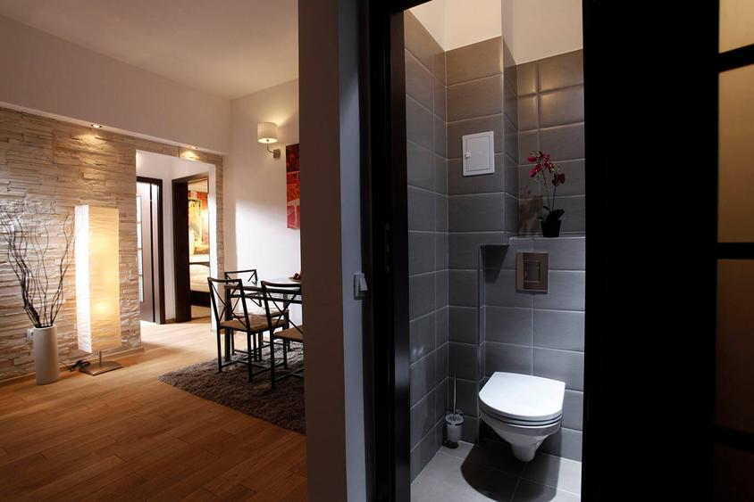(5221) 3 camere Pitești, în vilă, central