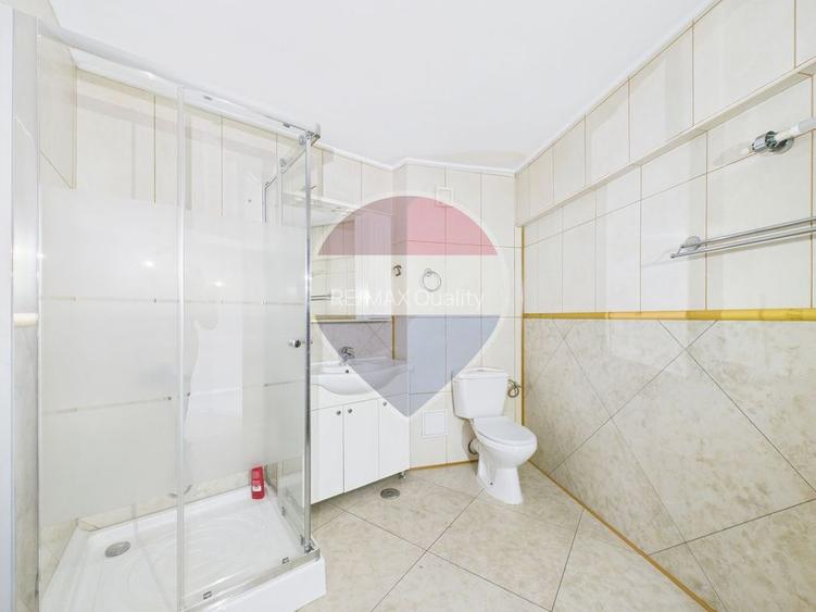Apartament cu 3 camere de vanzare - Spatiu de birou - Rond Alba Iulia - 18