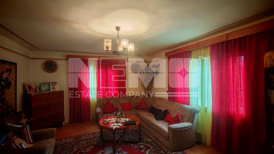 Vilă 5 camere | 200 mp utili | Teren 4.361 mp | Demisol + Mansardă