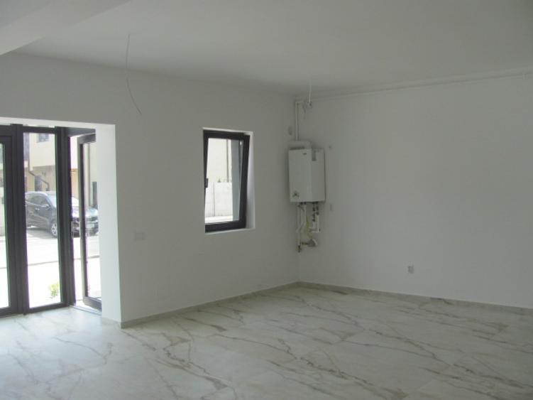 Spatiu Comercial, Stradal, Parter