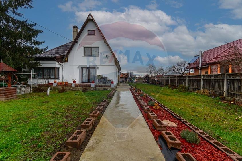 Casa moderna | 238mp utili si teren intravilan 7150mp| PRETABIL FERMA