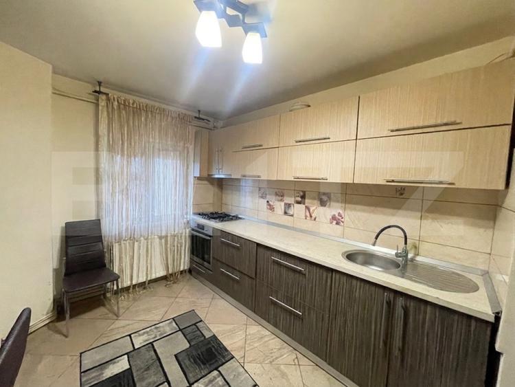Apartament 3 camere decomandat, 72 mp, zona McDonald's