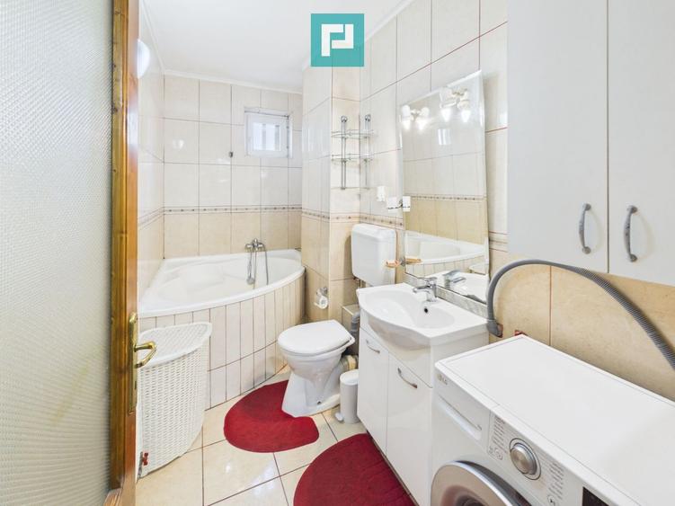 Apartament 3 camere de inchiriat - 360 €/lună
