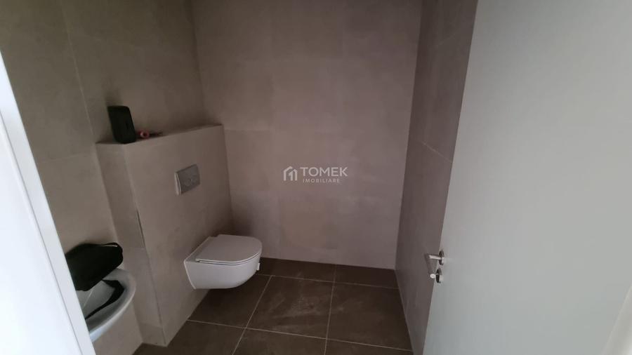 Spatiu comercial Qualis II