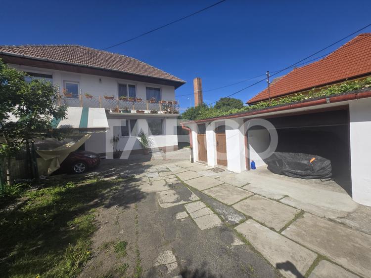 Casa de vanzare 260mp 7 camere curte 113mp zona Trei Stejari Sibiu