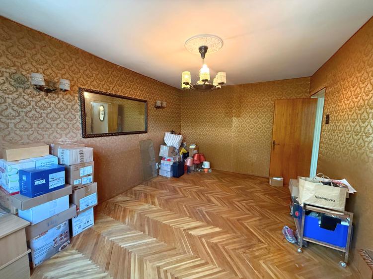 Apartament 3 camere decomandat | Etaj 2 | Str.Covasna | Lângă Școala 108 | 60 mp