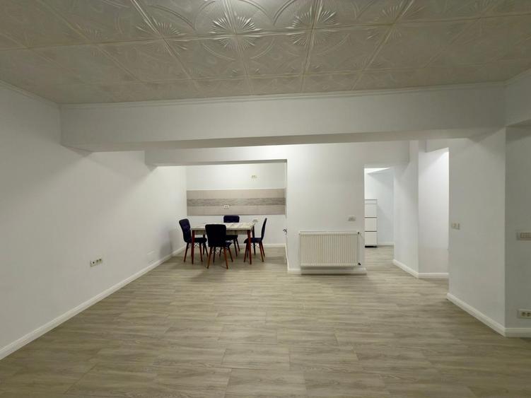 APARTAMENT DE VÂNZARE CU DOUĂ CAMERE IN ZONA CALEA MOSILOR SEC.2