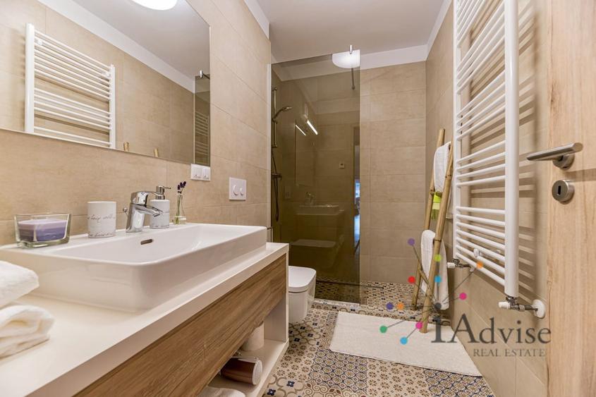 Penthouse de Vis în Inima Zonei Coresi – Tractorul