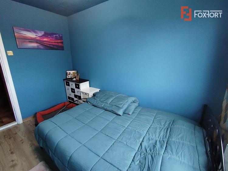 Apartament cu 4 camere de vanzare in zona Spitalul Judetean
