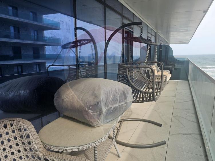 Apartament 2 camere cu vedere la mare, terasa 20mp