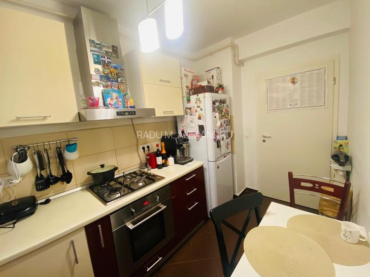 Vand apartament 3 camere - 12