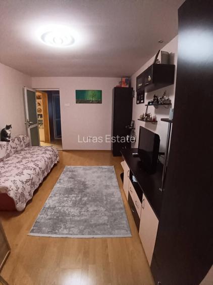 Apartament 2 camere decomandat – Km 5 - loc de parcare - 2