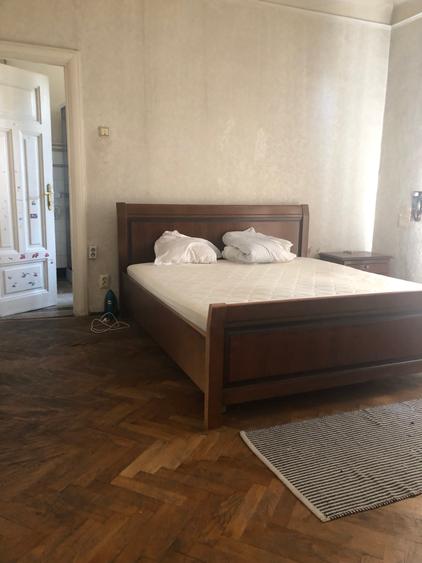De vanzare apartament 4 camere Kogalniceanu Vis-a-vis Facultatea de Drept