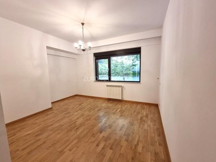 Apartament 4 camere cu tereasa de 160 mp - 14