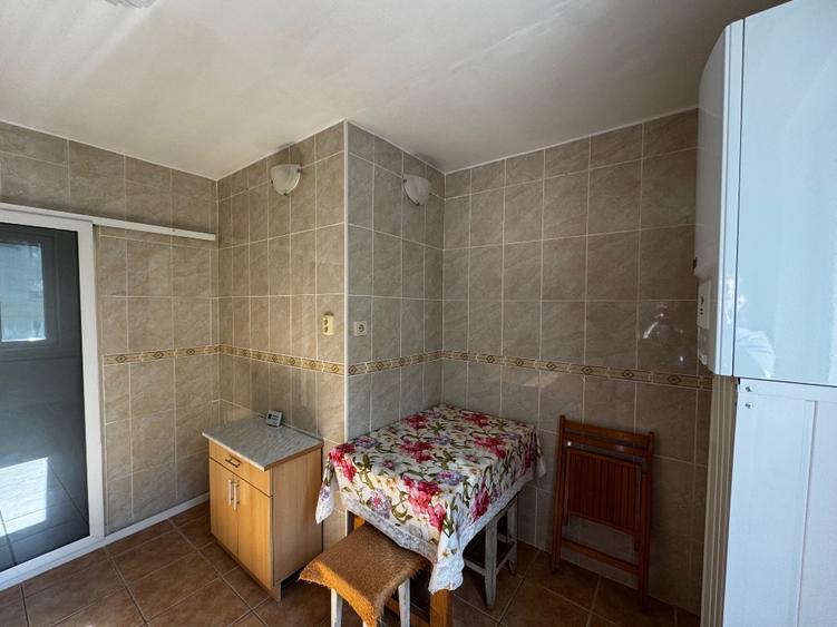 Apartament 3 camere 1 Decembrie 1918/Titan - complet renovat - centrala proprie