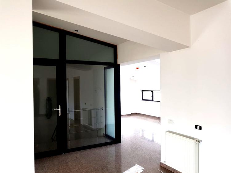 Imobil Piata Dorobanti, S+P+5, 980 mp construiti