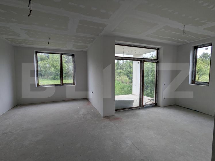 Duplex spatios 150 mp, teren 800 mp, carport pentru 2 masini
