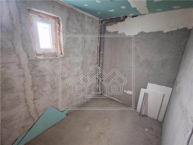 Ap de vanzare in Sibiu - 2 camere si 2 balcoane zona Turnisor
