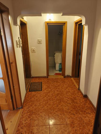 Apartament 3 camere- Zona Sud - etaj 2 - 54 mp