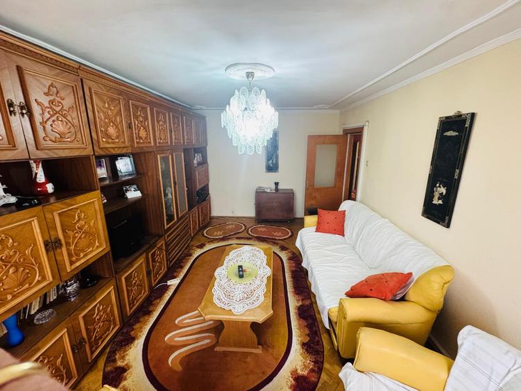 3 Camere Decomandat | Zonă Semicentrală | Etaj 3 | 0% Comision