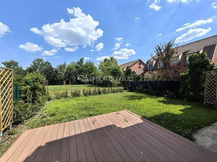 Vilă cu acces la piscina langa Jolie Ville - 23