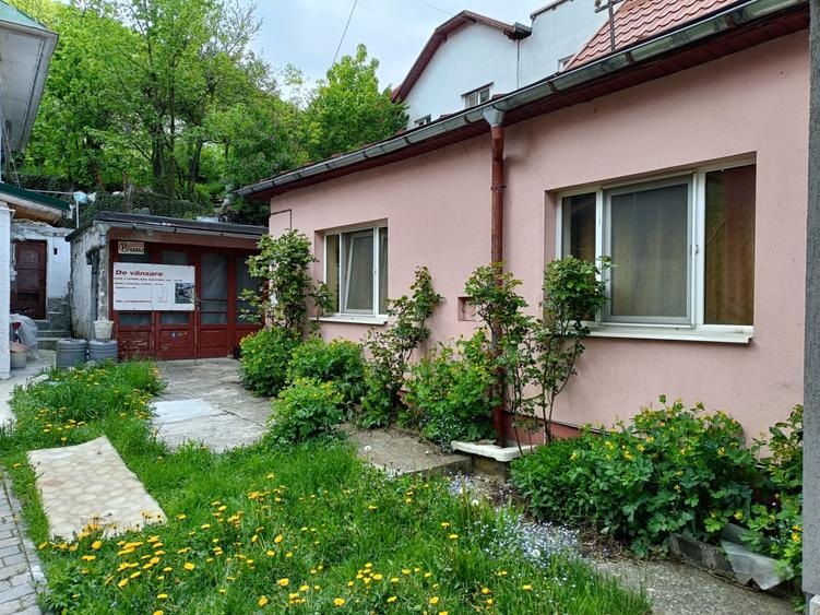 Casă Sinaia | Central | Curte | Garaj | Pivniță | Investiție | 0% Comision