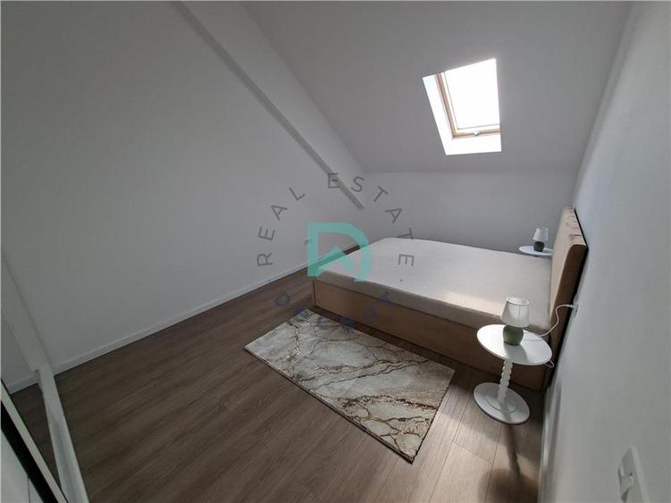Apartament-penthouse 3 camere Tractorul, 70 mp - Brasov