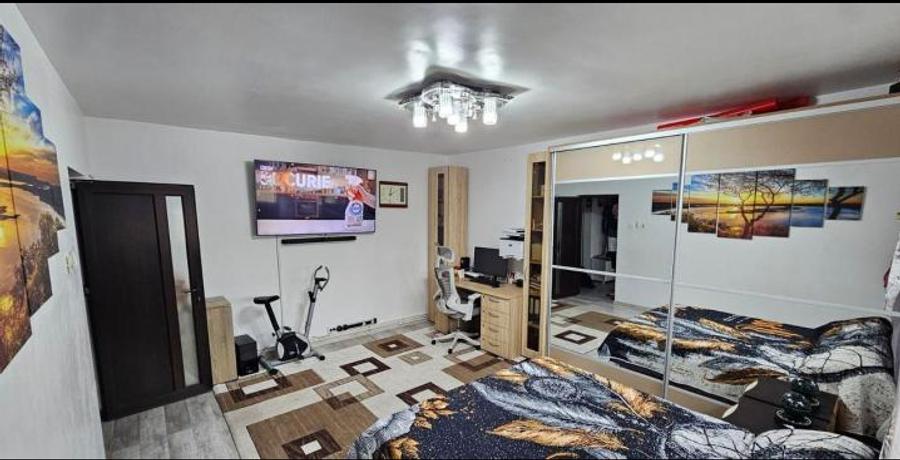 40166 Apartament 3 camere DRuri Soveja