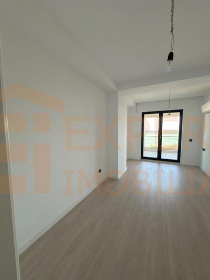 EXCLUSIVITATE Apartament PREMIUM CU VEDERE FRONTALĂ LA MARE – FALEZA NORD