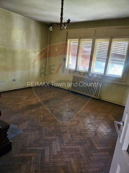 Casă / Vilă cu 6 camere de vânzare în zona Ultracentral - 37