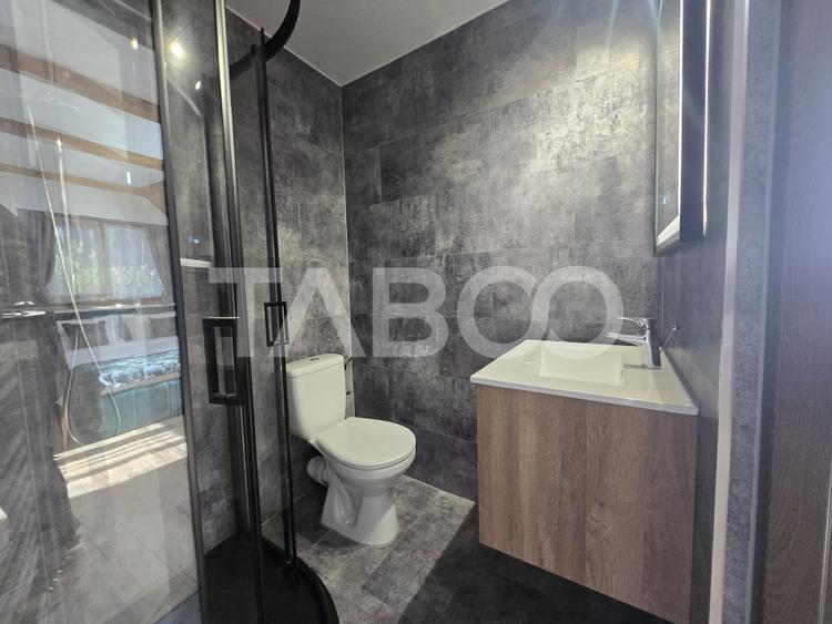 Casa de vacanta noua de vanzare 278 mp curte 855mp Valea Avrigului