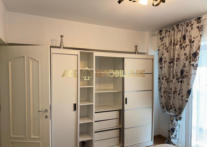 2 Camere de inchiriat | Universitate | Metrou | Centrala | Mobilat |