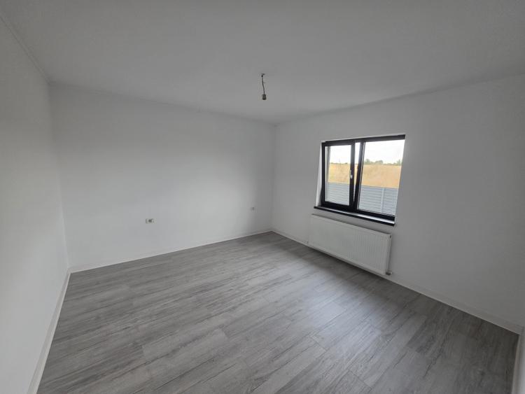 Exclusivitate, casa la sol cu posibilitate de mansardare, 3 camere, Valu lui Tr!
