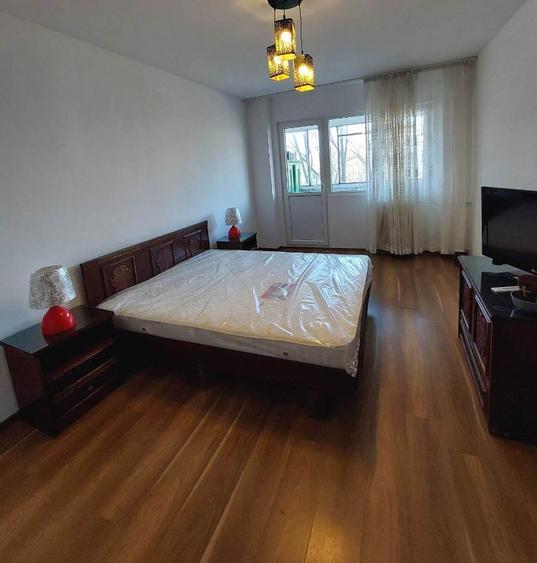 3 camere 80 mp 2 bai langa Parc Morarilor