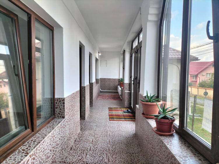 Casă / spațiu comercial - lângă Spitalul Racovița, Mioveni