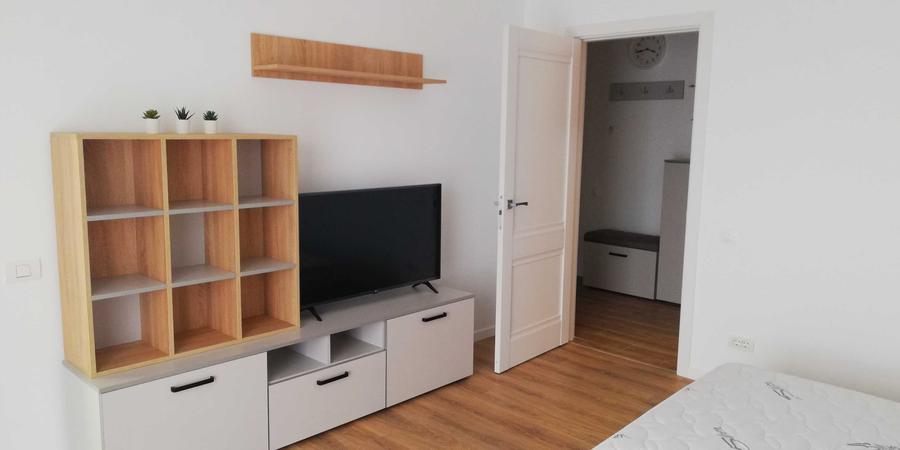 Plaza Residence Lujerului: Garsonieră 36 mp, balcon, vedere spre Parcul Liniei