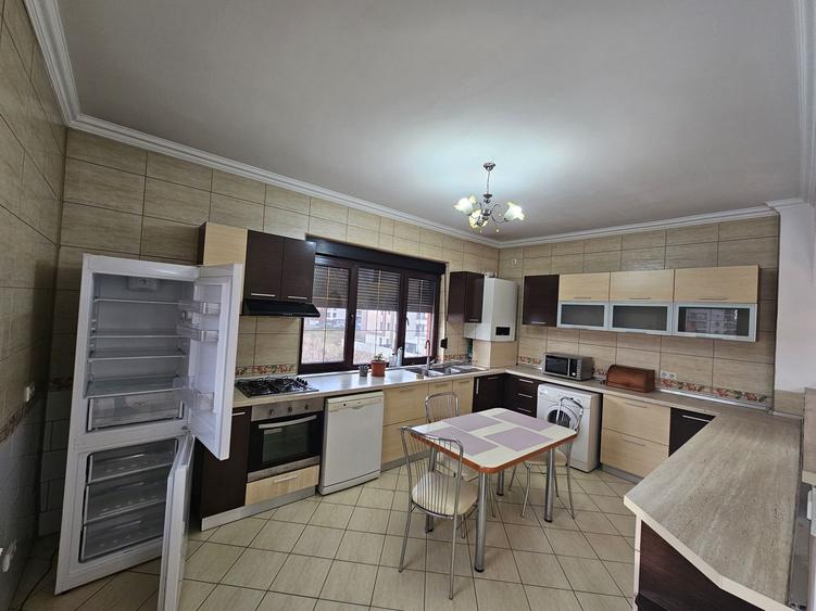 Apartament 3 camere de inchirat Rond OMV Pipera loc parcare inclus