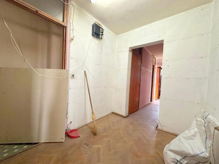 Apartament 3 camere, ideal locuință sau investiție