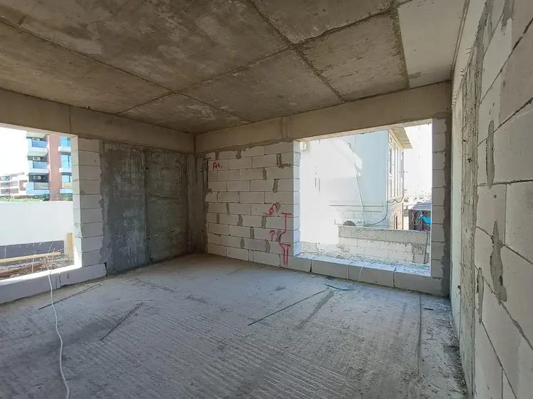 2 camere cu bucătărie separată și balcon spațios