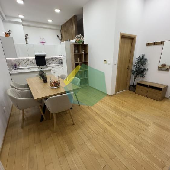 Vilă elegantă cu 4 camere, grădină, terase și garaj subteran – Tunari