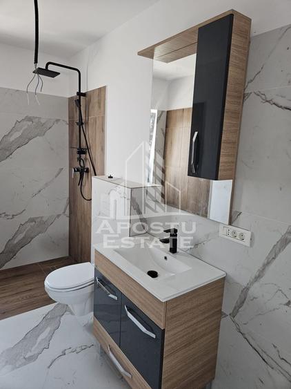 Duplex cu 3 camere, de vanzare, P+M, in Giarmata Vii