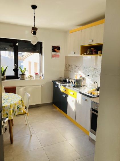 Vand casa in Sanmihaiul Roman,langa Livada Nora