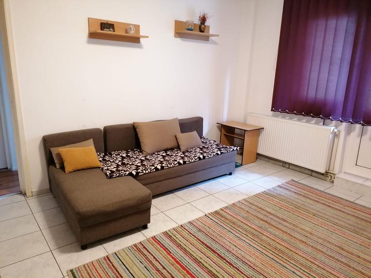 Apartament cu 2 camere situat in zona Grivitei, parter, mobilat,partial utilat!