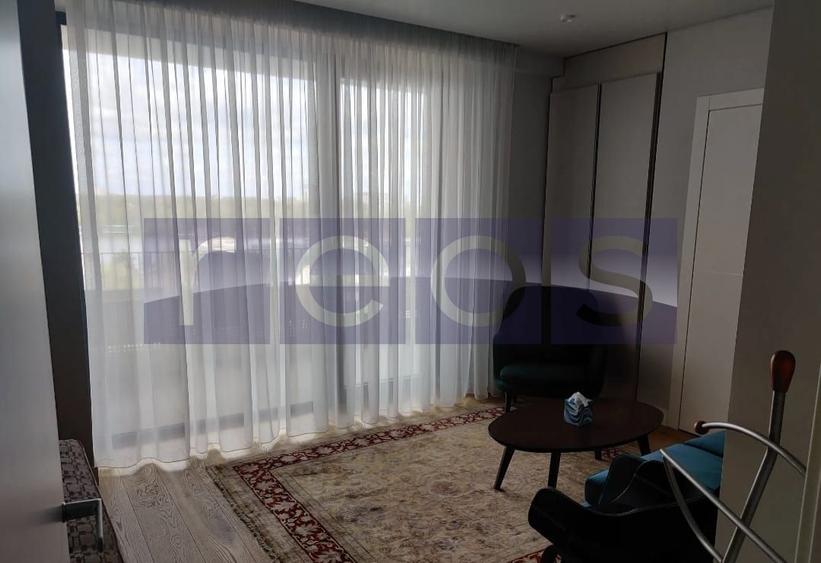 INCHIRIERE 5 CAMERE - DECOMANDAT -2 LOC PARCARE -FLOREASA
