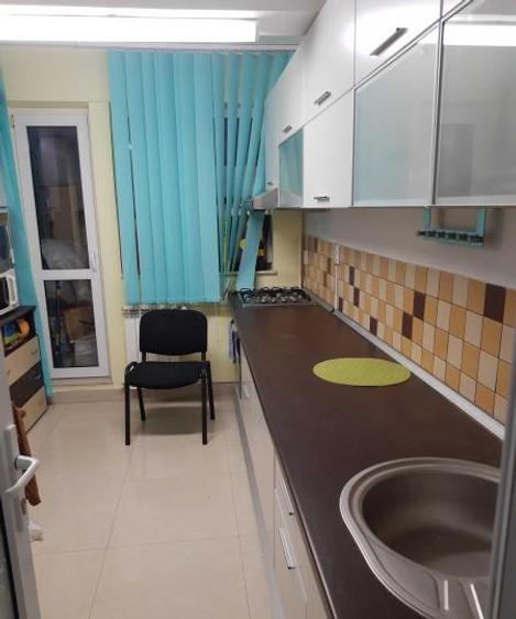 Apartament 3 camere de vanzare zona Centru