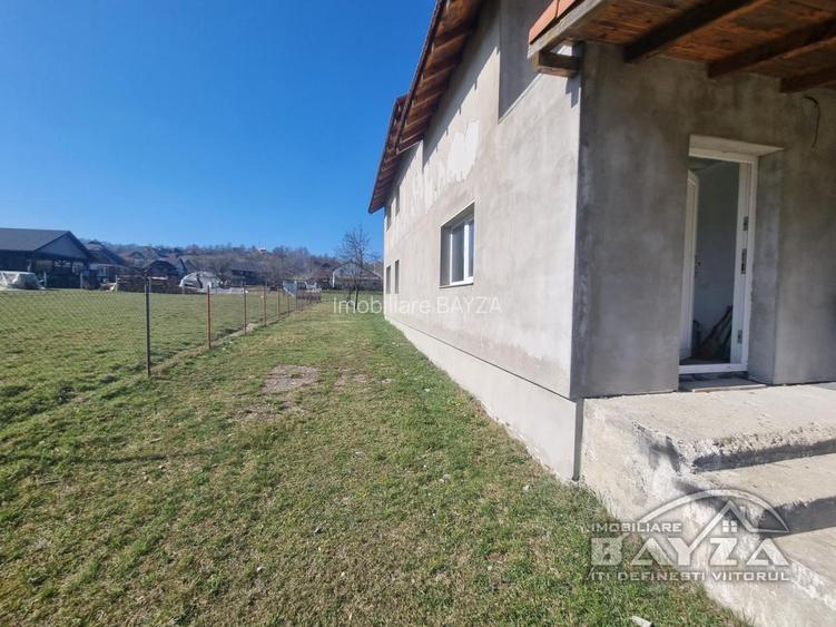 Comuna Rus, casa P+E, teren 1200 mp - 2