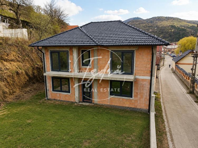 Casa intabulata de vanzare in Sadu - 4