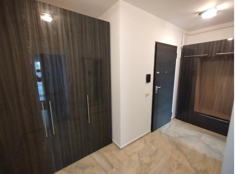 Garsonieră de vânzare Exigent Plaza cu boxă zona Lujerului