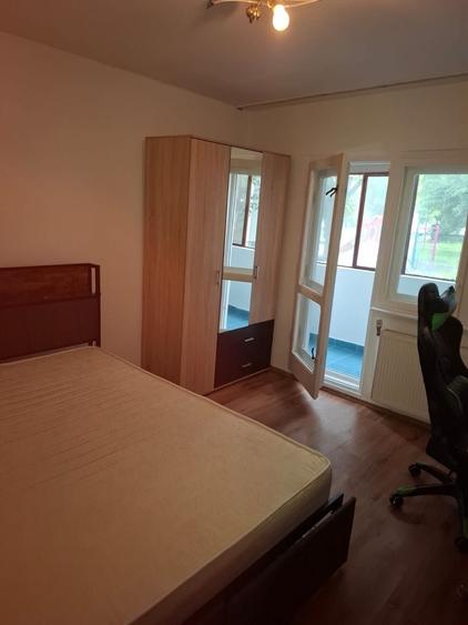 APARTAMENT 3 CAMERE DE ÎNCHIRIAT | MĂNĂȘTUR | STRADA TĂȘNAD |