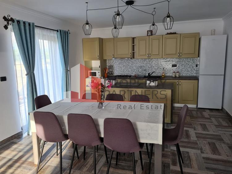Casă modernă 5 camere | Vedere Bucegi & Piatra Craiului | 4 km Castelul Bran